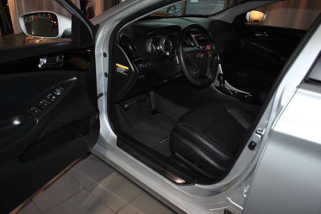 2012 Hyundai Sonata Crew Cabz71