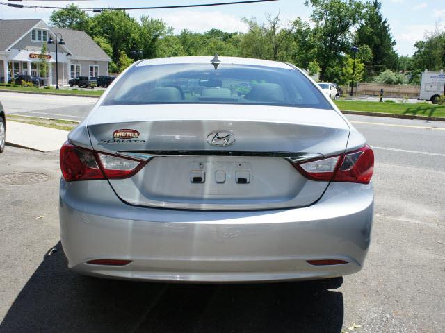 2012 Hyundai Sonata FWD 4dr Sport