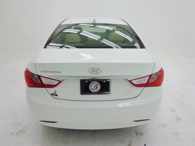 2012 Hyundai Sonata 4dr Sdn SE