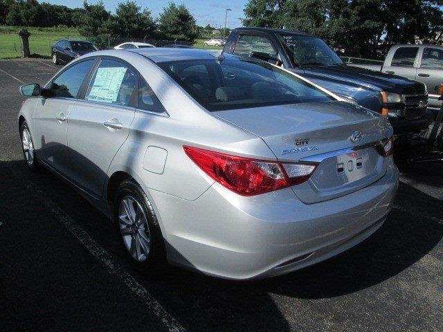 2013 Hyundai Sonata 4dr Sdn SE