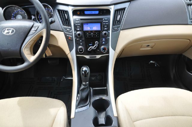 2013 Hyundai Sonata FWD 4dr Sport
