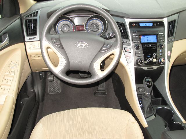 2013 Hyundai Sonata FWD 4dr Sport