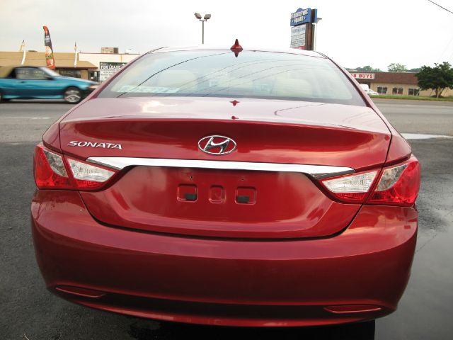 2013 Hyundai Sonata FWD 4dr Sport