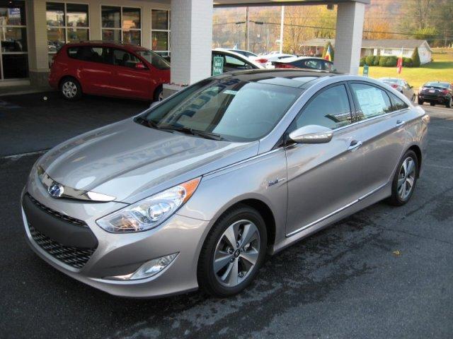 2011 Hyundai Sonata Hybrid ESi