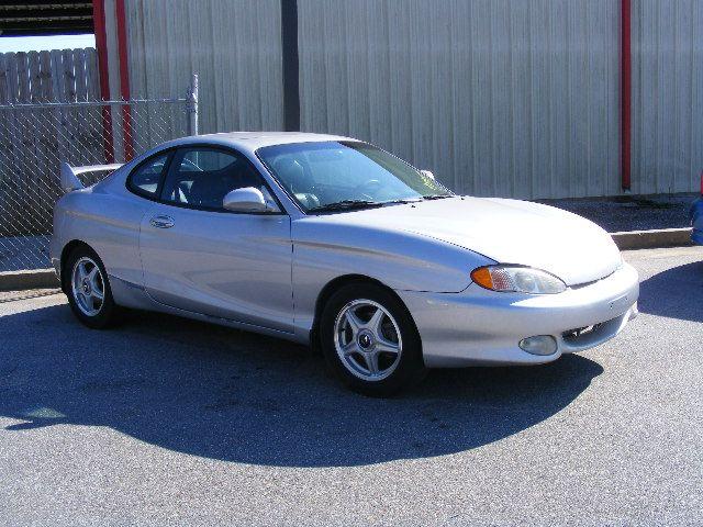 1999 Hyundai Tiburon Unknown