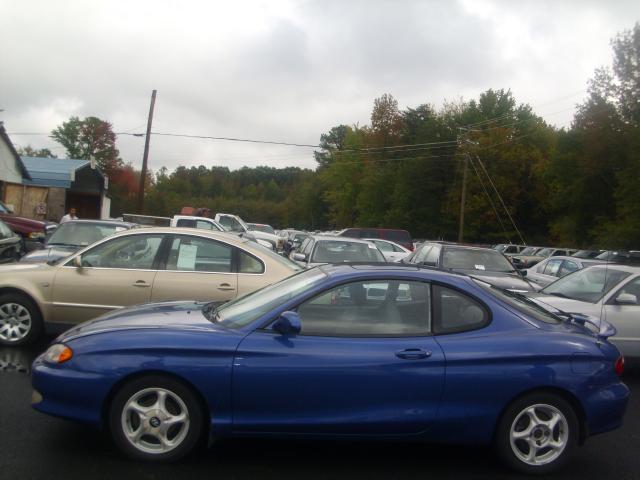 1999 Hyundai Tiburon Elk Conversion Van