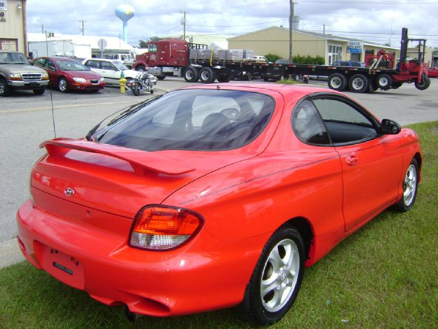 2000 Hyundai Tiburon GT Premium