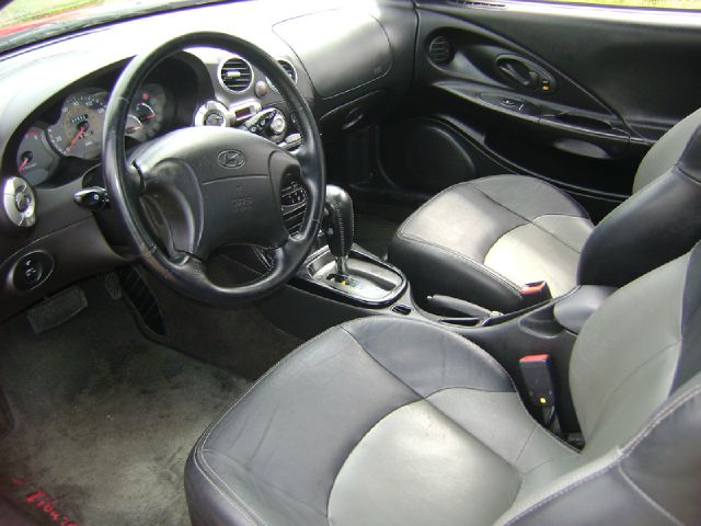 2000 Hyundai Tiburon GT Premium