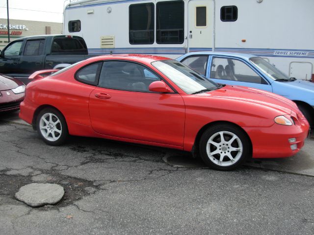 2001 Hyundai Tiburon GT Premium