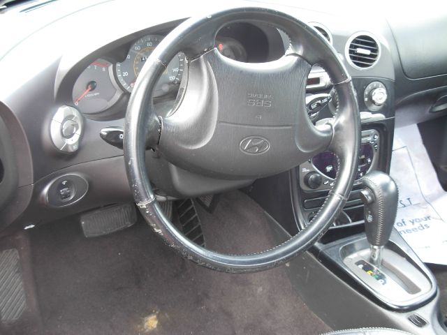 2001 Hyundai Tiburon GT Premium