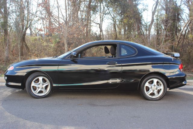 2001 Hyundai Tiburon GT Premium