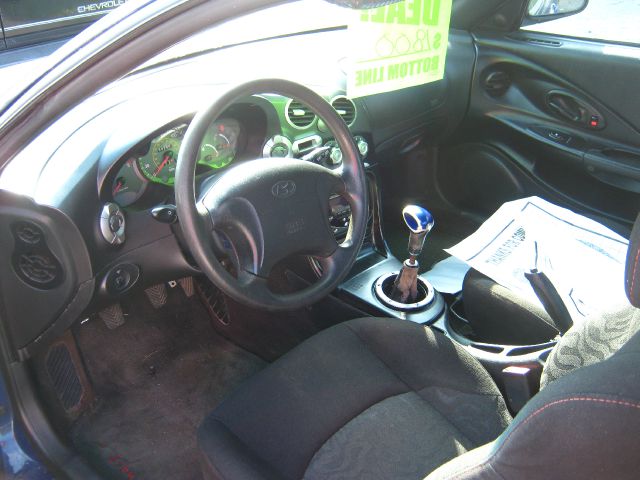 2001 Hyundai Tiburon GT Premium