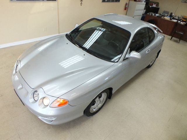 2001 Hyundai Tiburon GT Premium