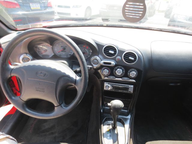 2001 Hyundai Tiburon GT Premium