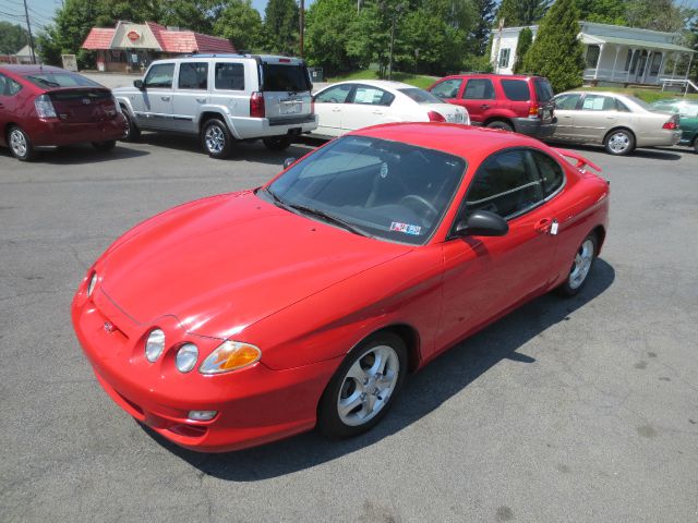 2001 Hyundai Tiburon GT Premium