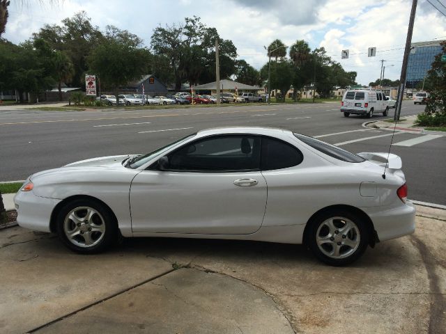 2001 Hyundai Tiburon S Sedan