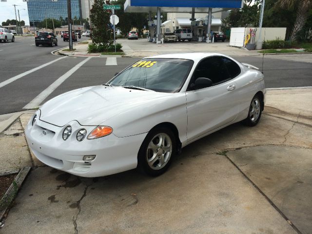 2001 Hyundai Tiburon S Sedan