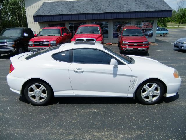 2003 Hyundai Tiburon Base