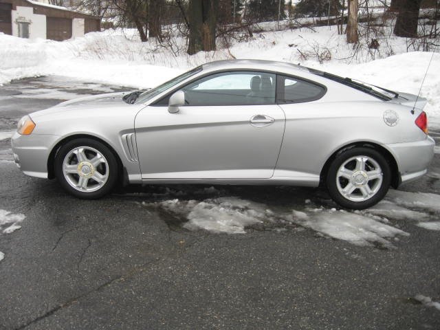 2003 Hyundai Tiburon SE LE Pro-4x