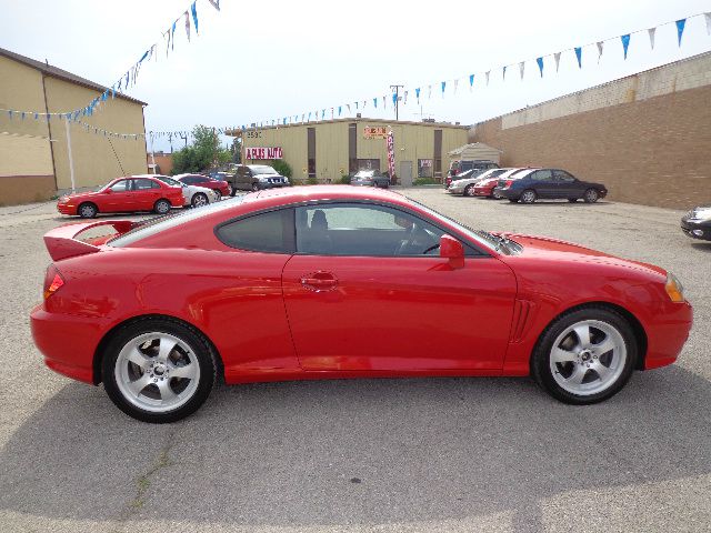 2003 Hyundai Tiburon Base