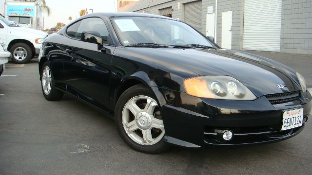 2003 Hyundai Tiburon Base