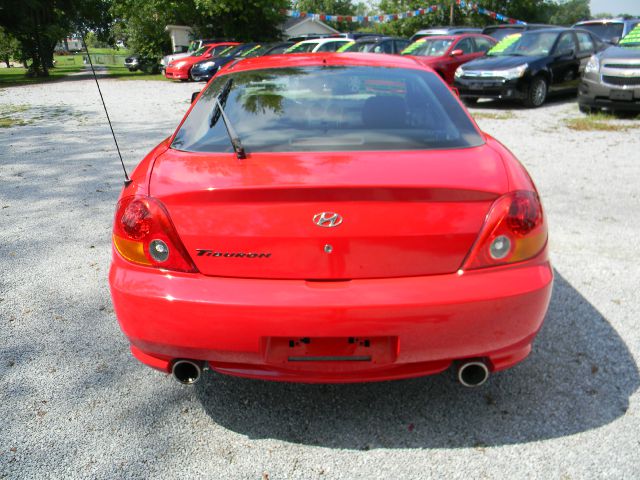 2003 Hyundai Tiburon Base
