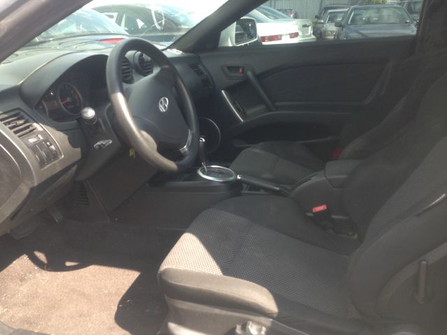 2004 Hyundai Tiburon L W12 Quattro AWD Sedan