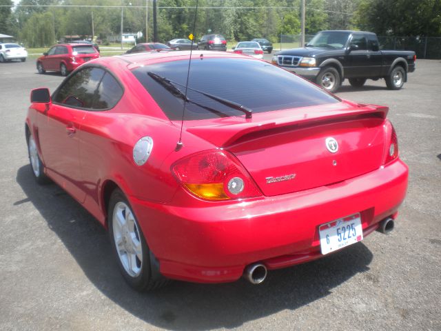 2004 Hyundai Tiburon 4WD Limited Hybrid