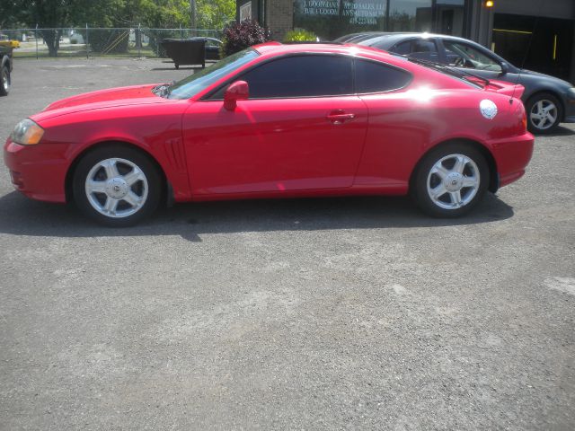 2004 Hyundai Tiburon 4WD Limited Hybrid