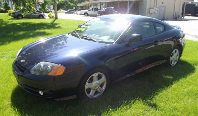 2004 Hyundai Tiburon Base