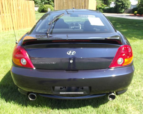 2004 Hyundai Tiburon Base