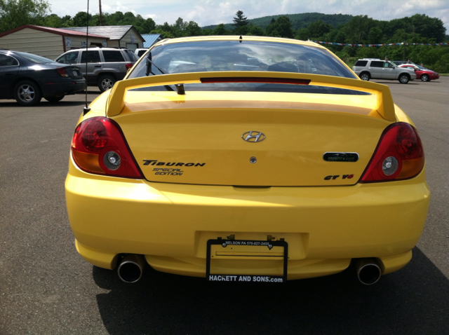 2004 Hyundai Tiburon L W12 Quattro AWD Sedan