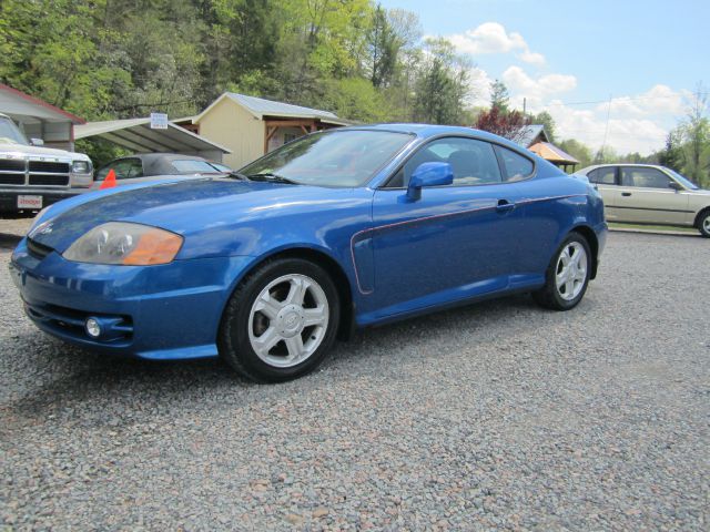 2004 Hyundai Tiburon Base