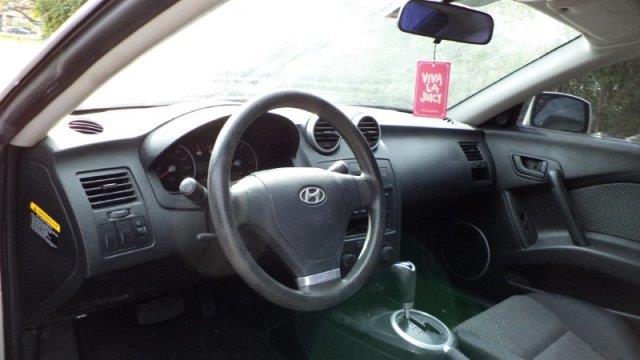 2005 Hyundai Tiburon XLS