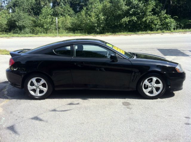 2006 Hyundai Tiburon XLS