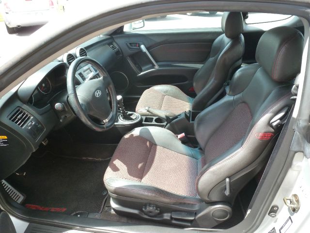 2006 Hyundai Tiburon SE