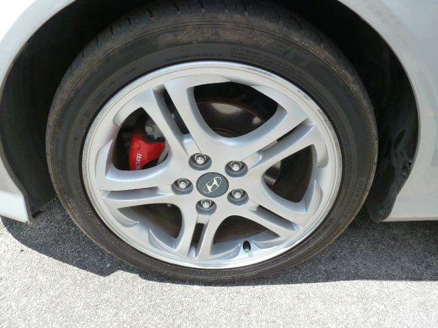 2006 Hyundai Tiburon SE