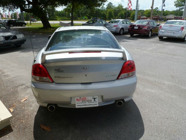 2006 Hyundai Tiburon SE