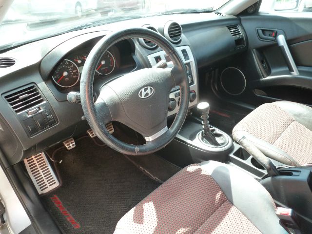 2006 Hyundai Tiburon SE