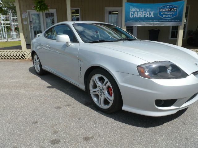 2006 Hyundai Tiburon SE