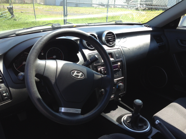 2006 Hyundai Tiburon XLS