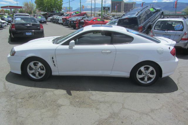 2006 Hyundai Tiburon XLS