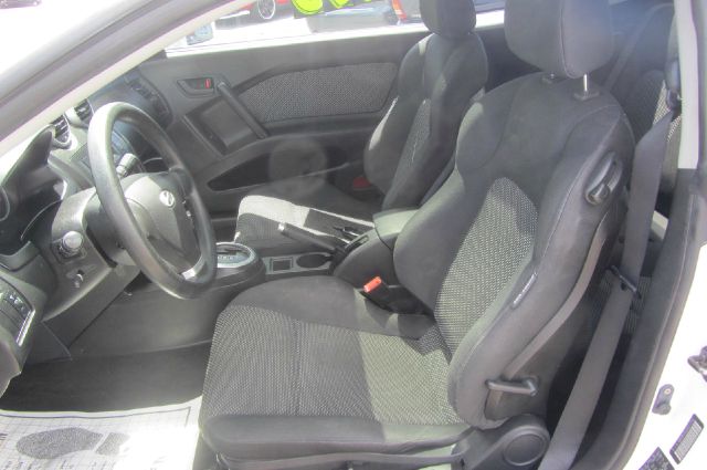 2006 Hyundai Tiburon XLS