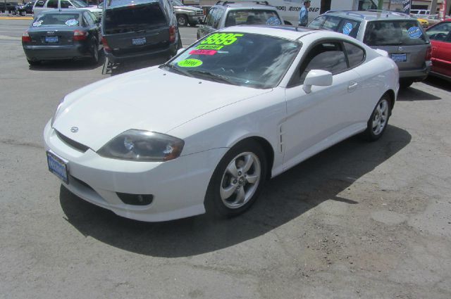 2006 Hyundai Tiburon XLS