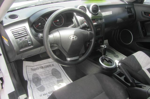 2006 Hyundai Tiburon XLS