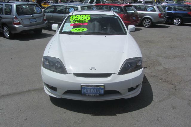 2006 Hyundai Tiburon XLS