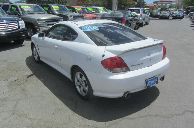 2006 Hyundai Tiburon XLS
