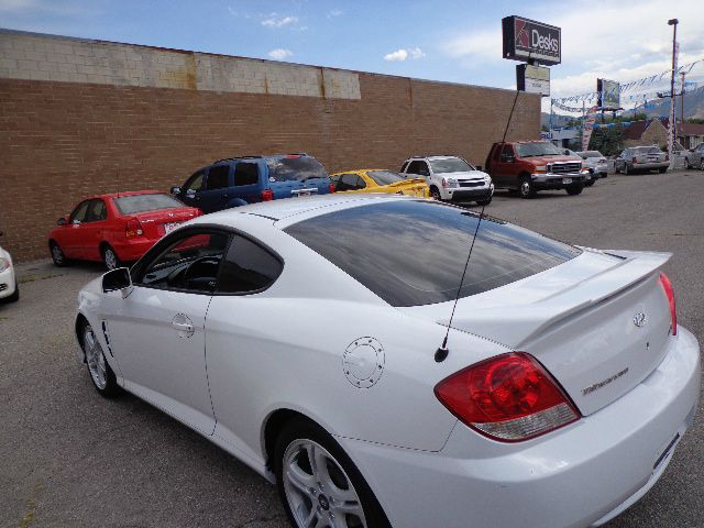 2006 Hyundai Tiburon Base Premium Track Grand Touring