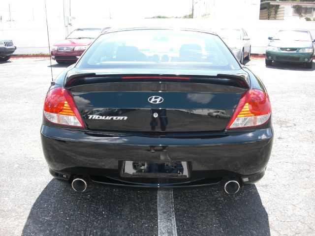 2006 Hyundai Tiburon XLS