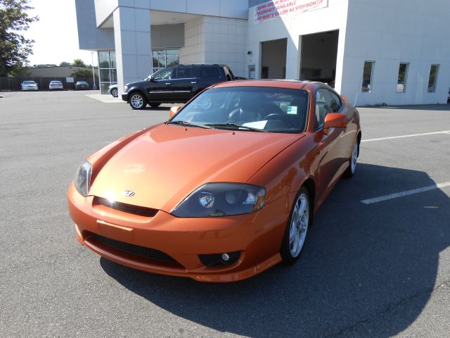 2006 Hyundai Tiburon SE